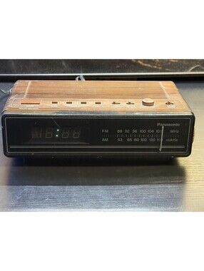 Vintage Panasonic Alarm Clock Radio Model RC-65 Woodgrain Style - TESTED CLEAN